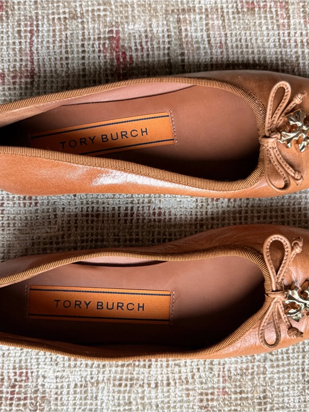 Tory Burch Tan Leather Ballet Flats with Gold Logo charm size 5